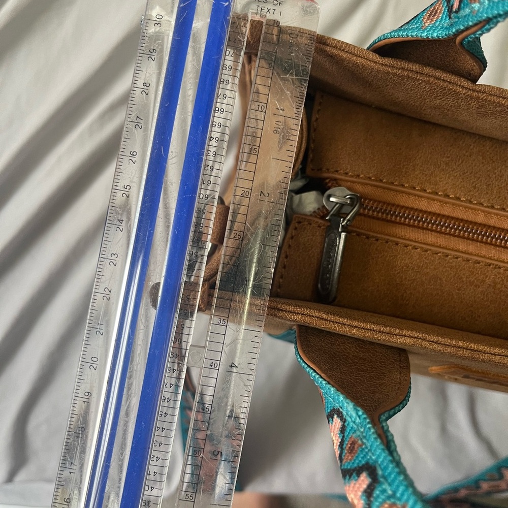 Brown Wrangler Tote Purse - Picture 9 of 14